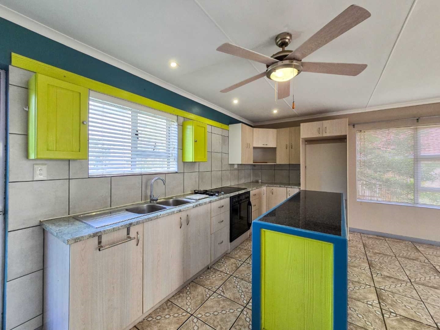 3 Bedroom Property for Sale in Stilbaai Wes Western Cape